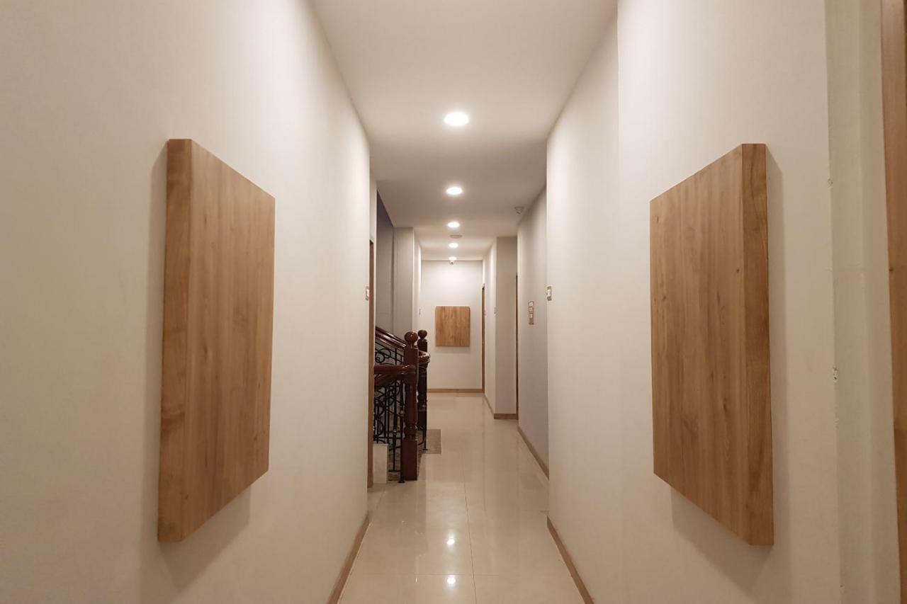 Oyo 90015 Platinum Hotel Medan