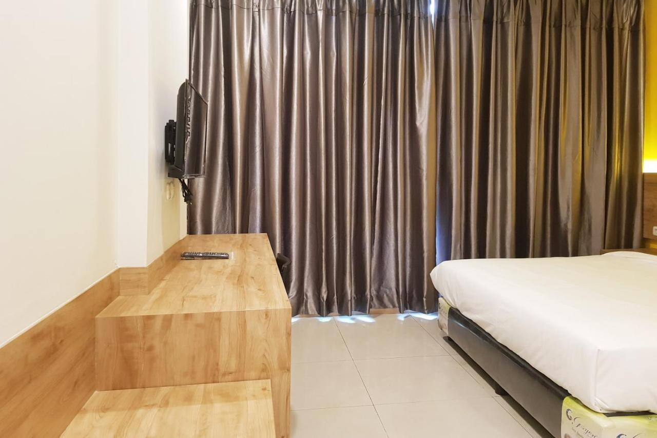 Hotel Oyo 90015 Platinum